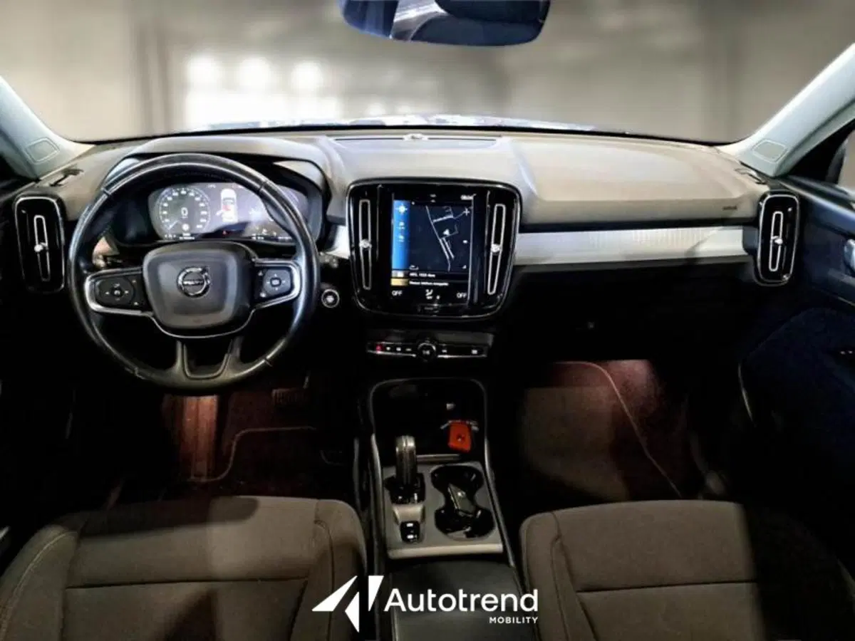 Volvo XC40 usata a Bari (20)