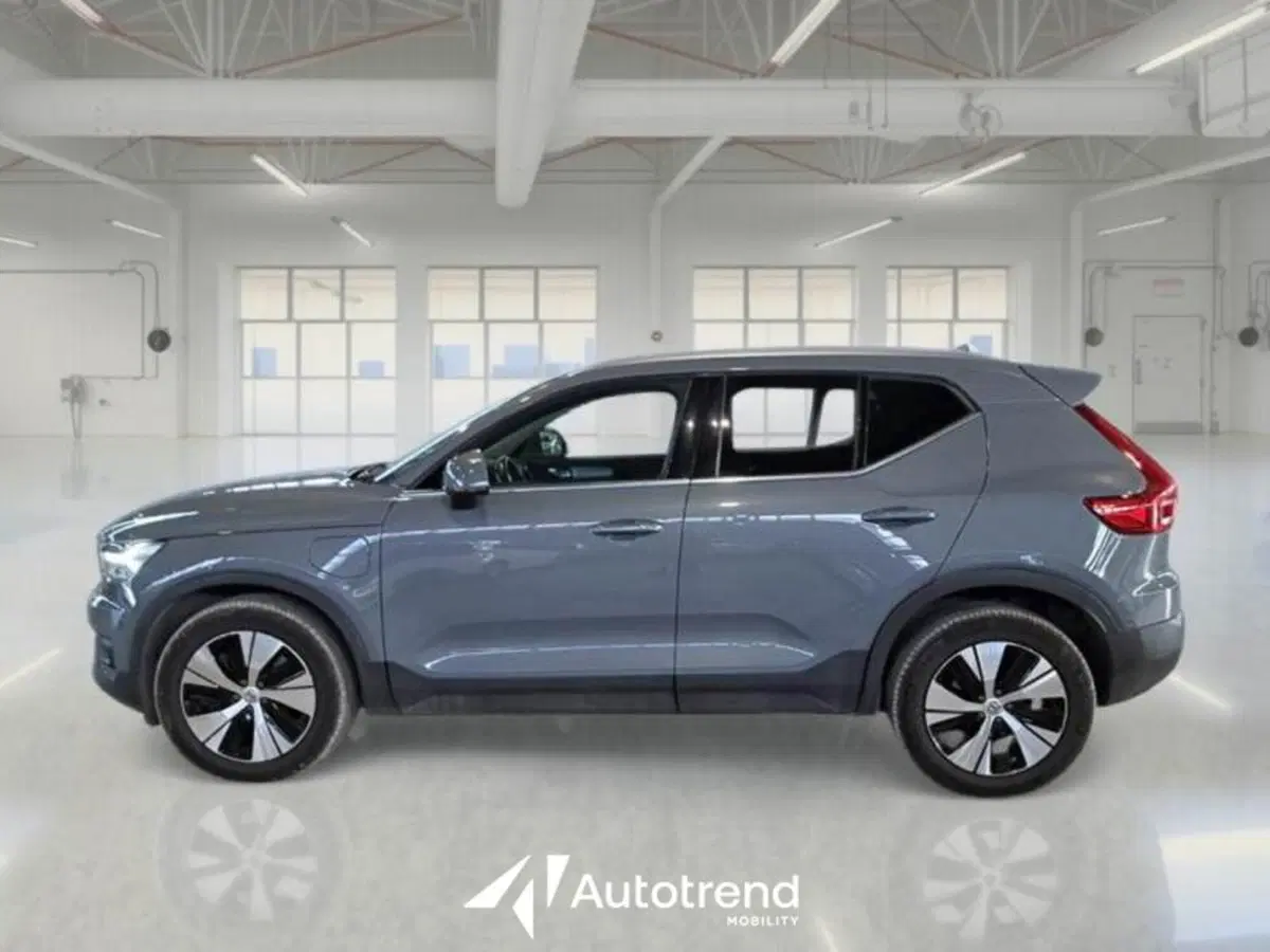 Volvo XC40 usata a Bari (4)