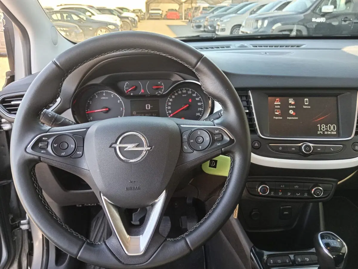 Opel Crossland X usata a Alessandria (10)