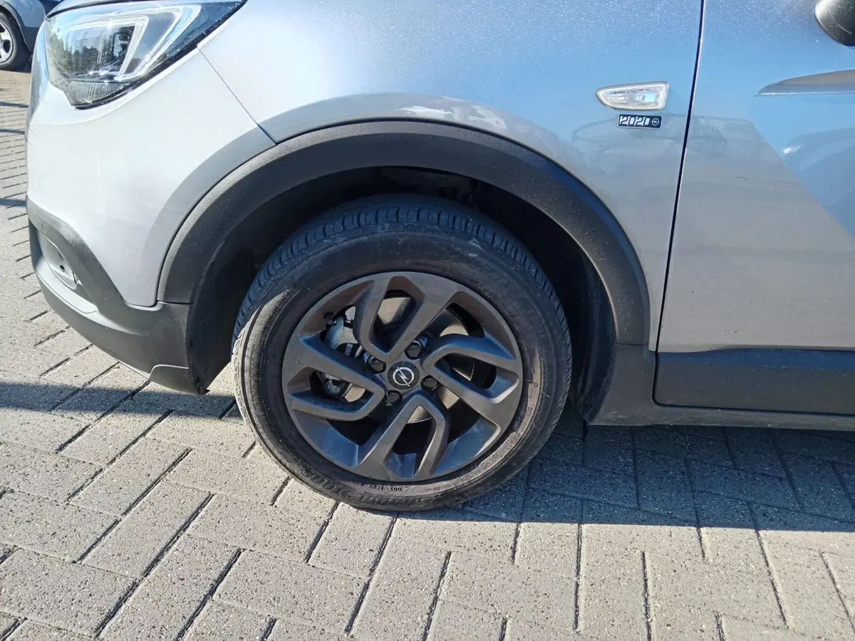 Opel Crossland X usata a Alessandria (7)