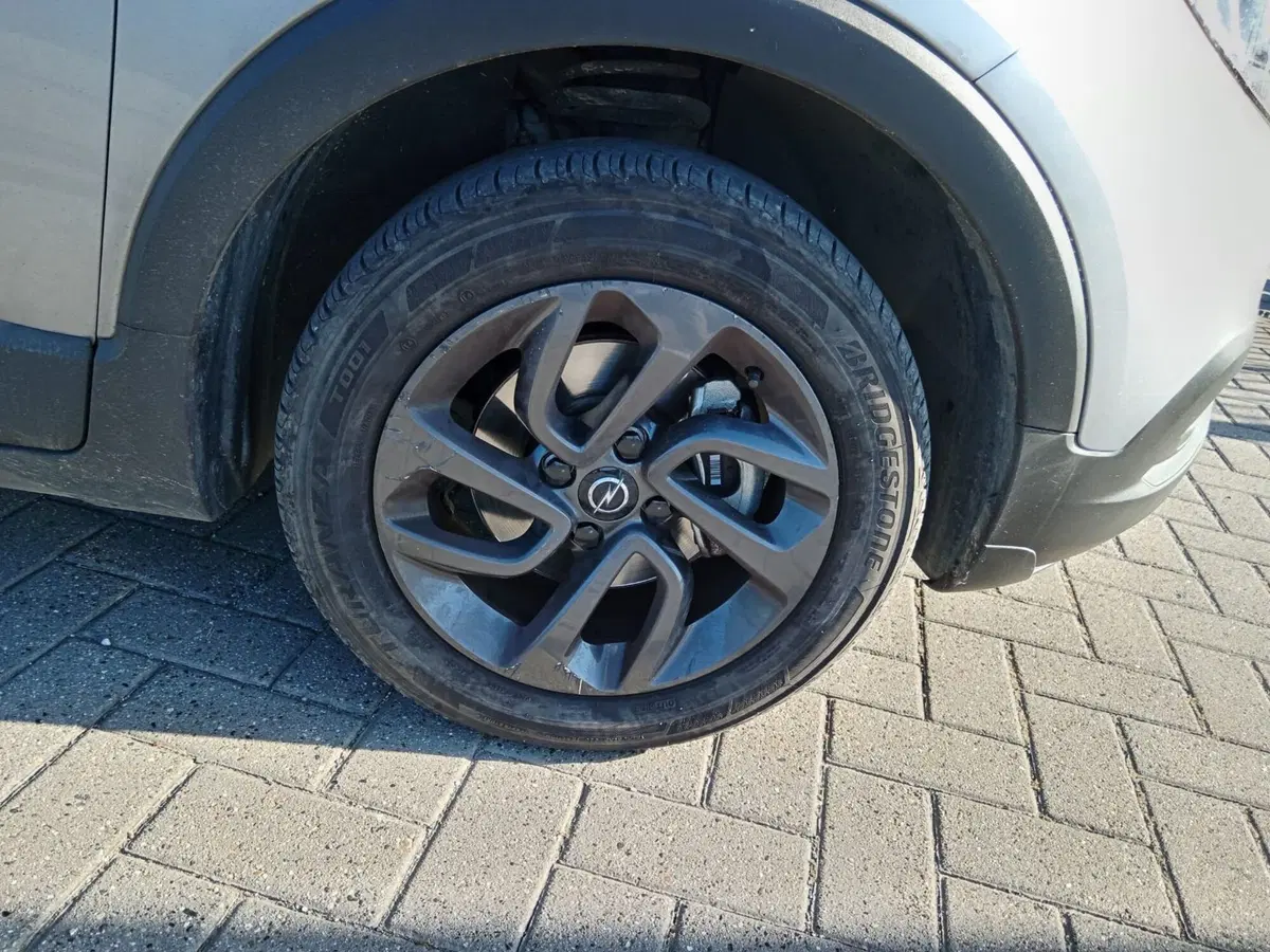 Opel Crossland X usata a Alessandria (8)