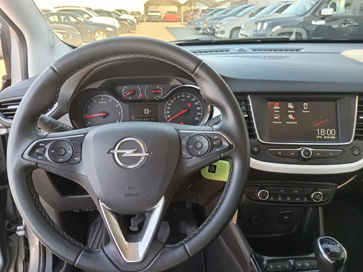 Opel Crossland X usata a Alessandria (9)