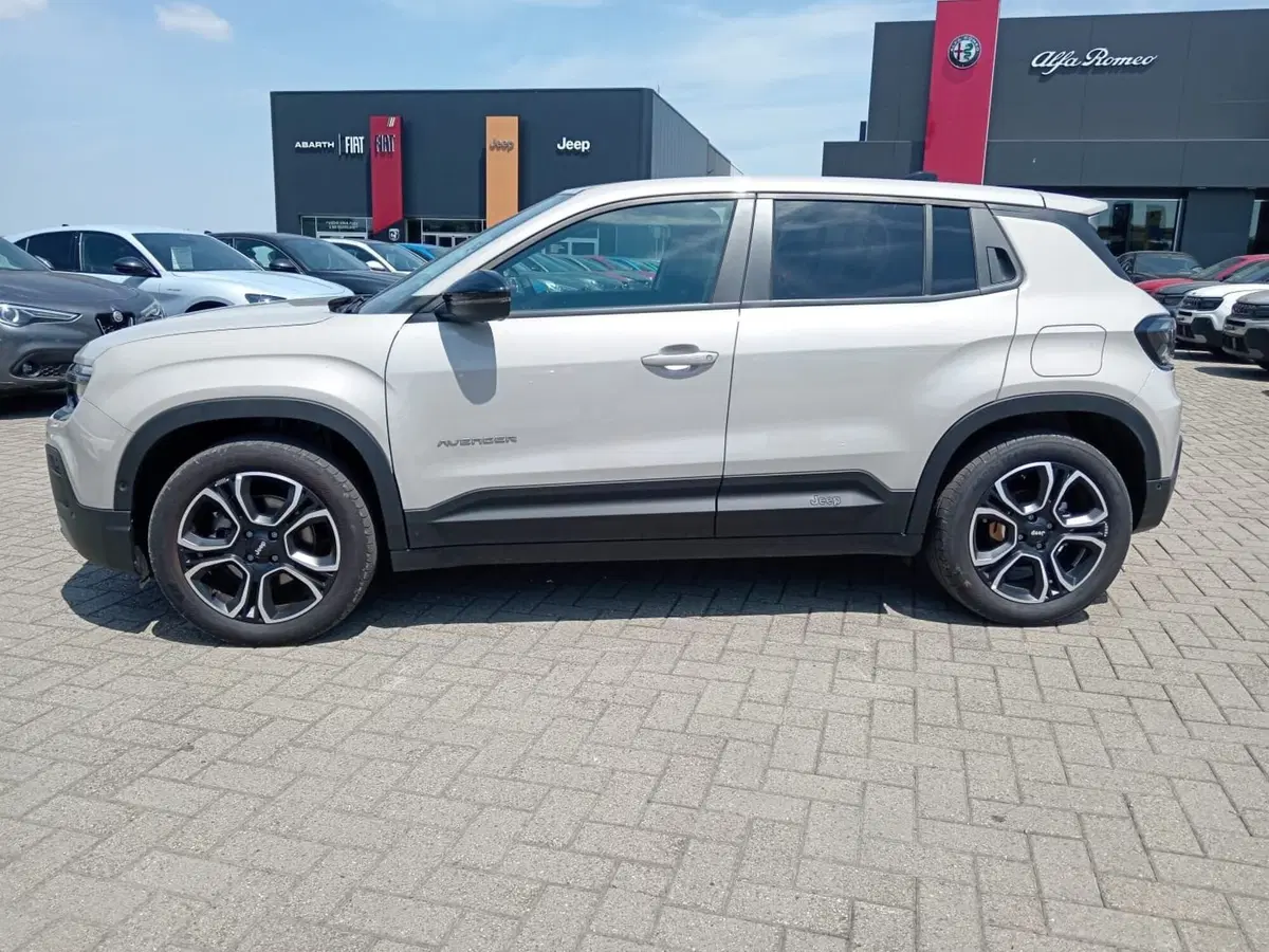 Jeep Avenger usata a Alessandria (9)