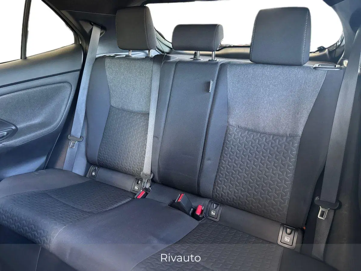 Toyota Yaris Cross usata a Como (11)