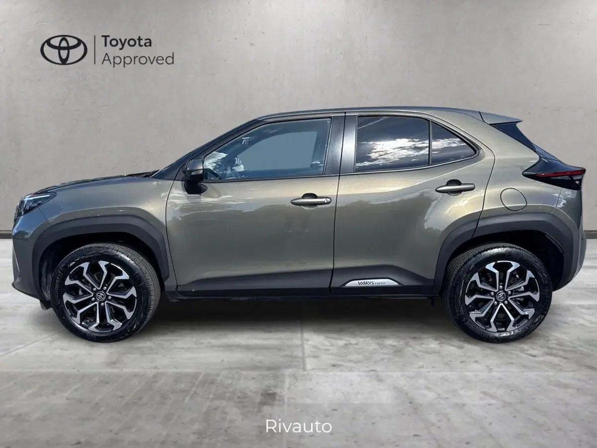 Toyota Yaris Cross usata a Como (3)