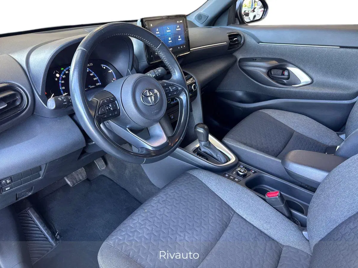 Toyota Yaris Cross usata a Como (7)