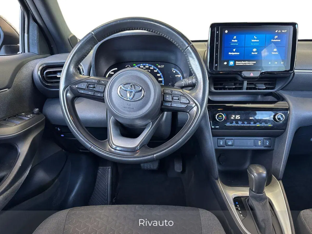 Toyota Yaris Cross usata a Como (8)