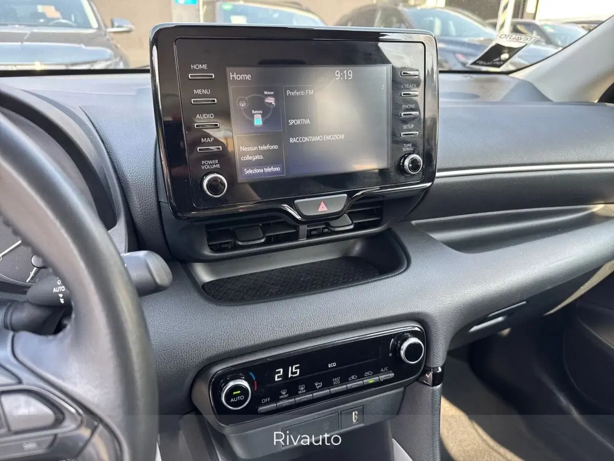 Toyota Yaris usata a Como (10)