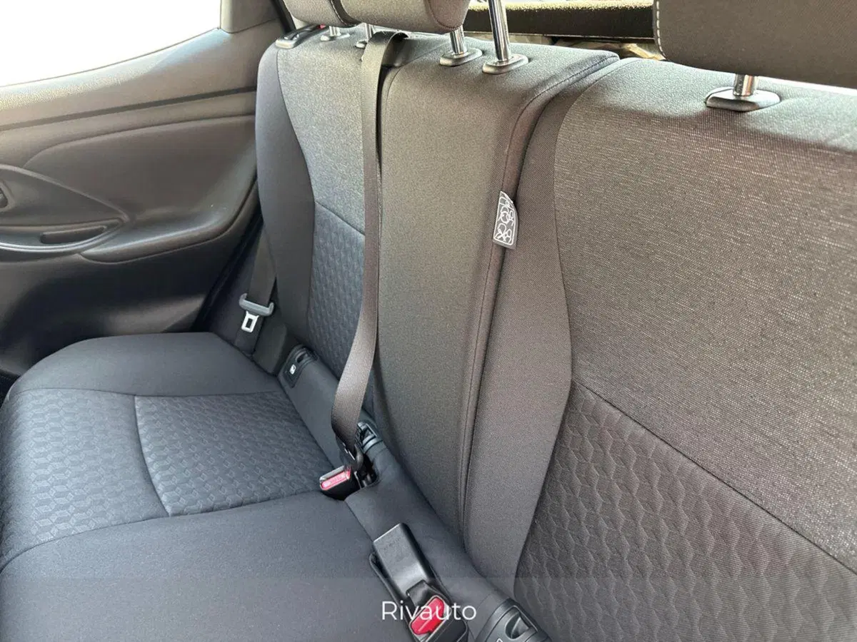 Toyota Yaris usata a Como (11)