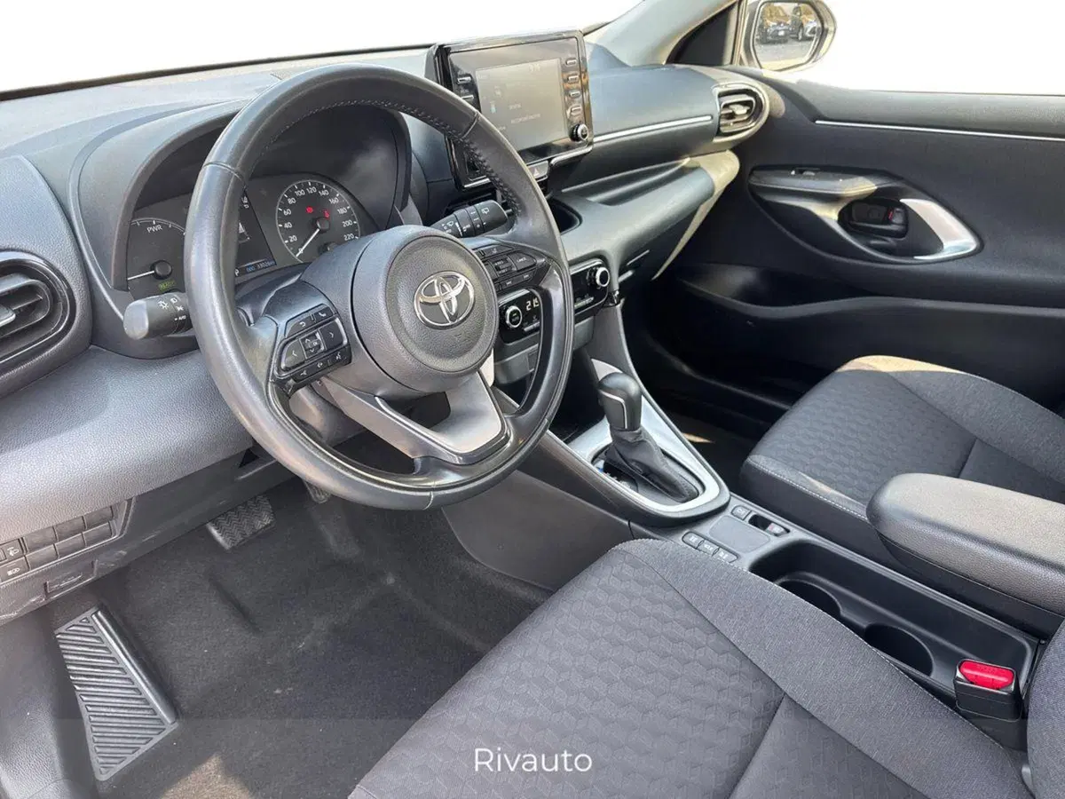 Toyota Yaris usata a Como (7)