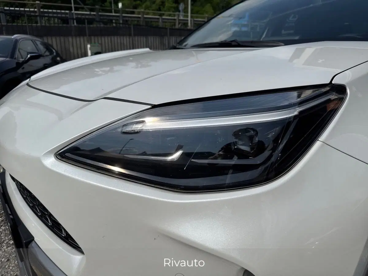 Toyota Yaris Cross usata a Como (14)