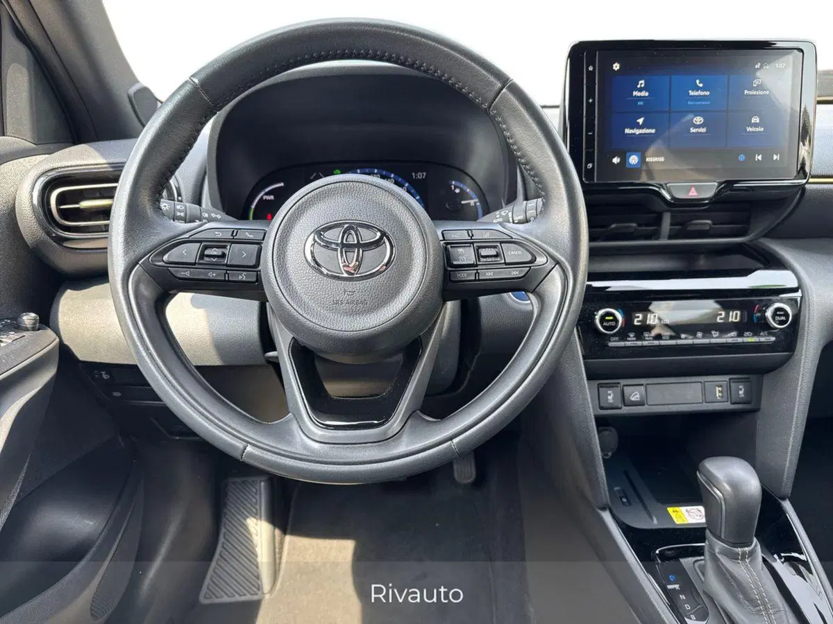 Toyota Yaris Cross usata a Como (8)
