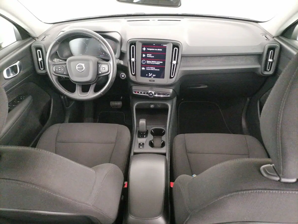 VOLVO Veicoli Commerciali XC40 usata a Roma (9)