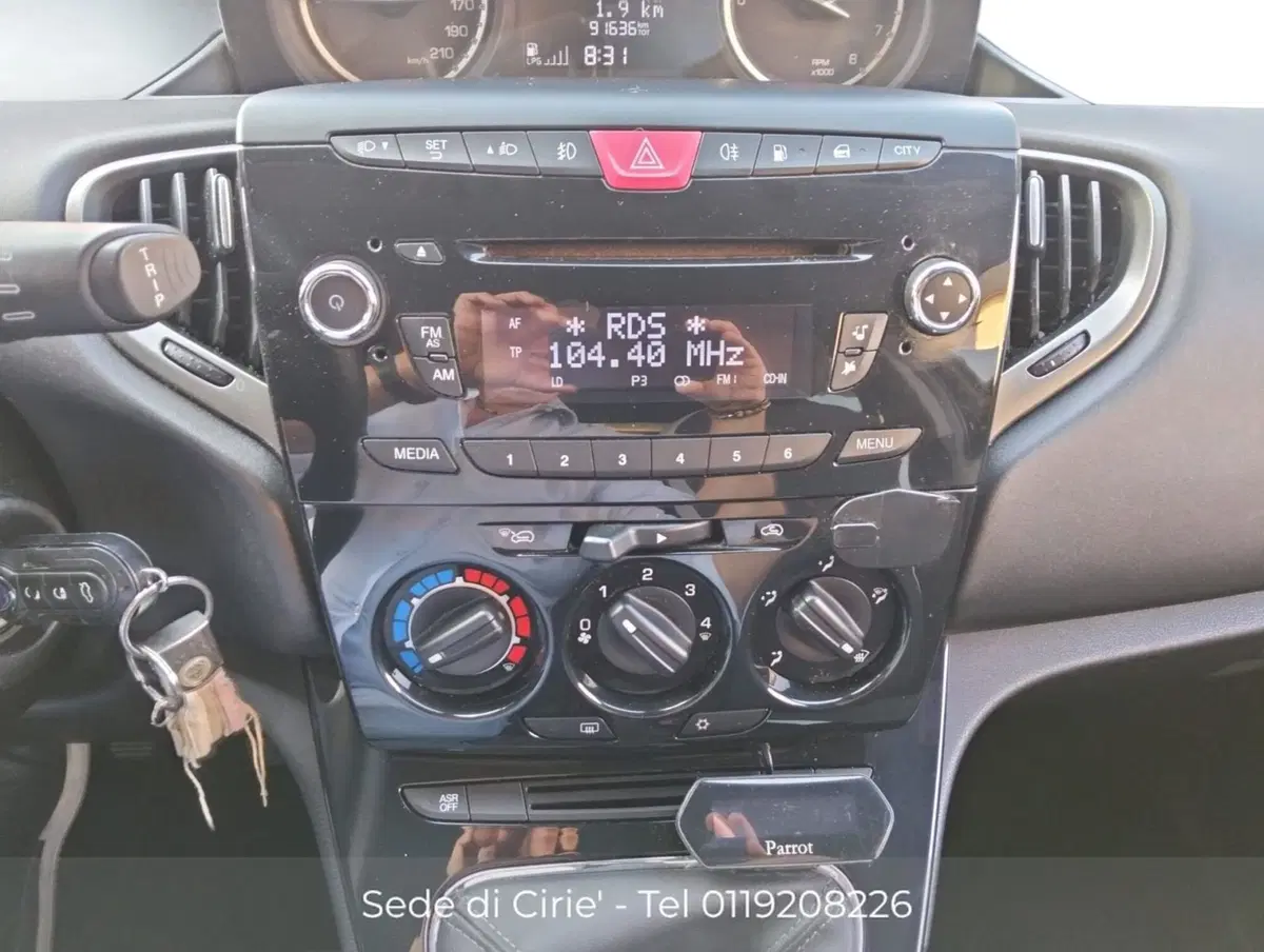 Lancia Ypsilon usata a Torino (11)