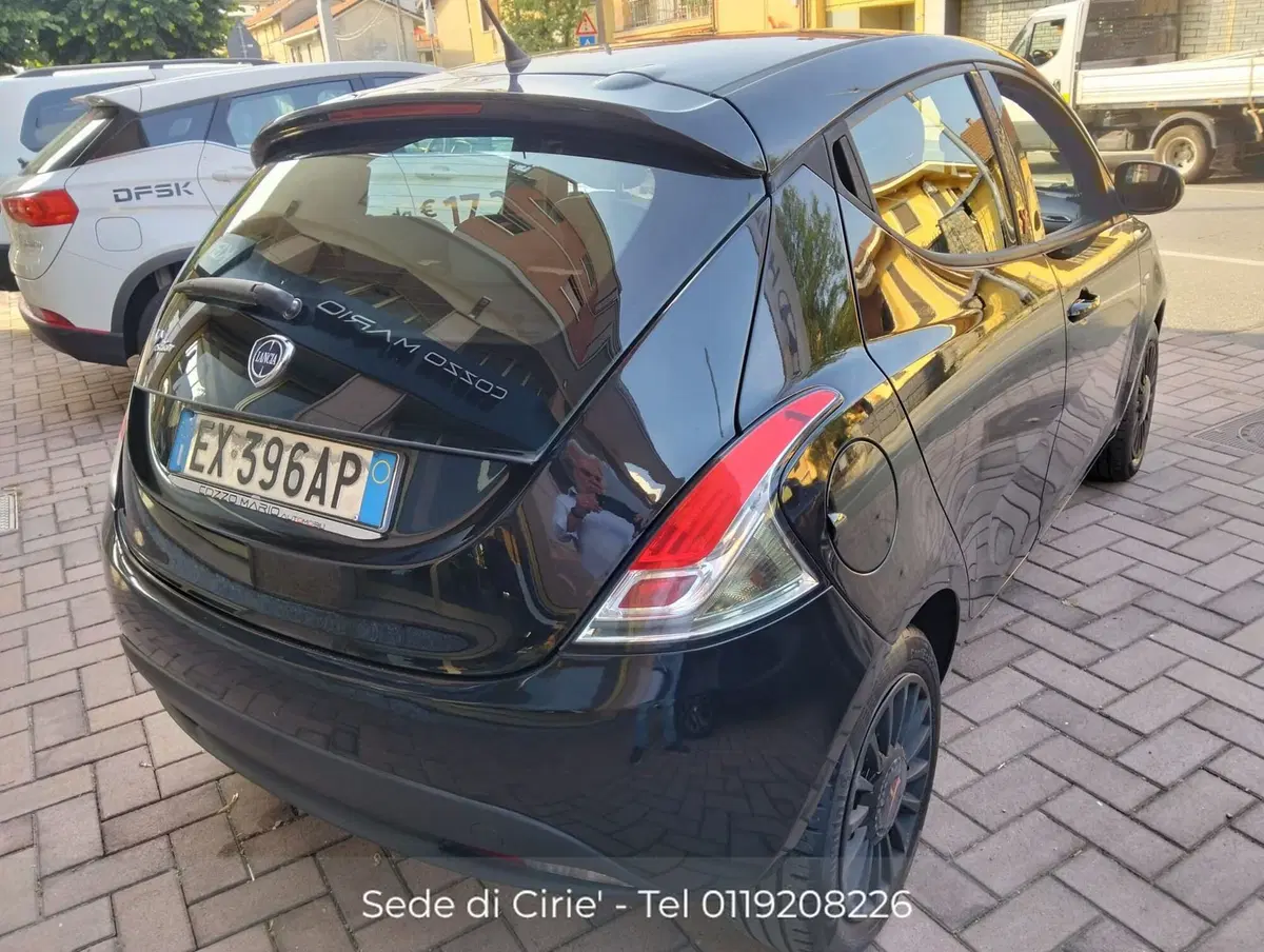 Lancia Ypsilon usata a Torino (4)