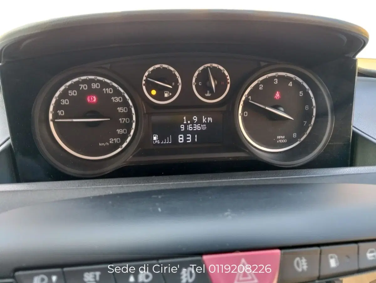 Lancia Ypsilon usata a Torino (7)
