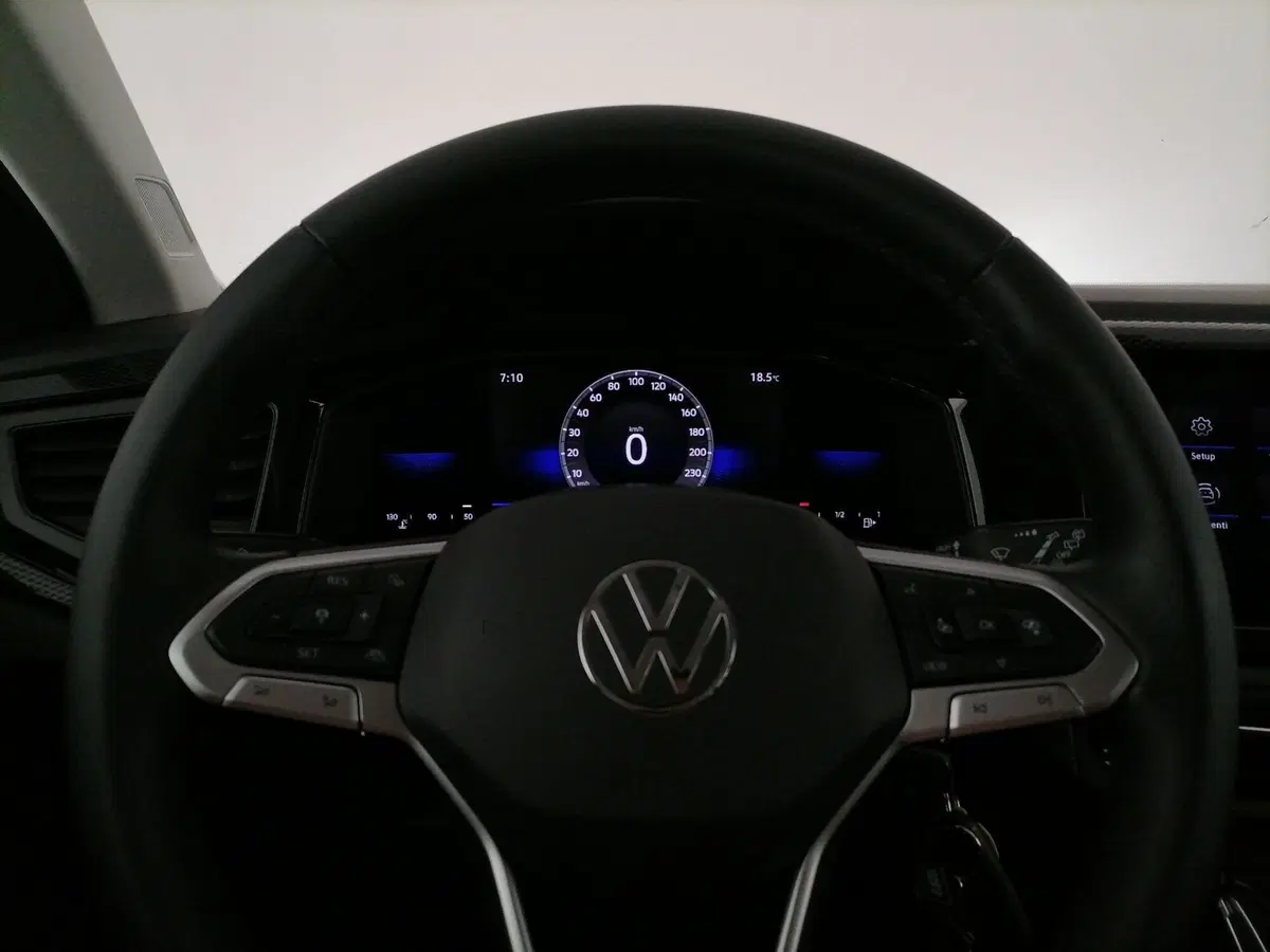 Volkswagen Taigo usata a Roma (18)