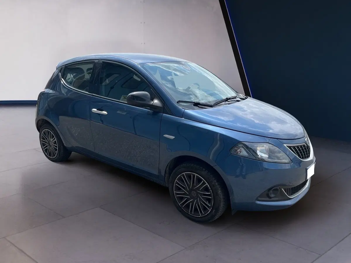 Lancia Ypsilon usata a Torino (2)