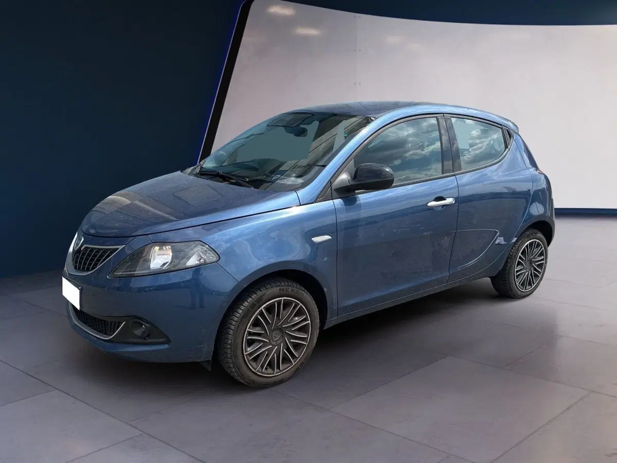 Lancia Ypsilon usata a Torino (3)
