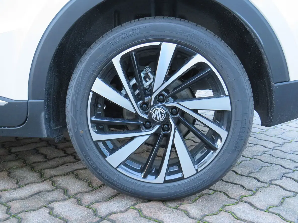 Mg ZS nuova a Monza e Brianza (8)