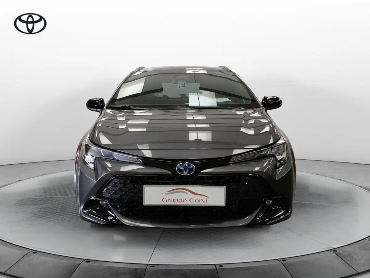 Toyota Corolla Touring Sports nuova a Roma (4)