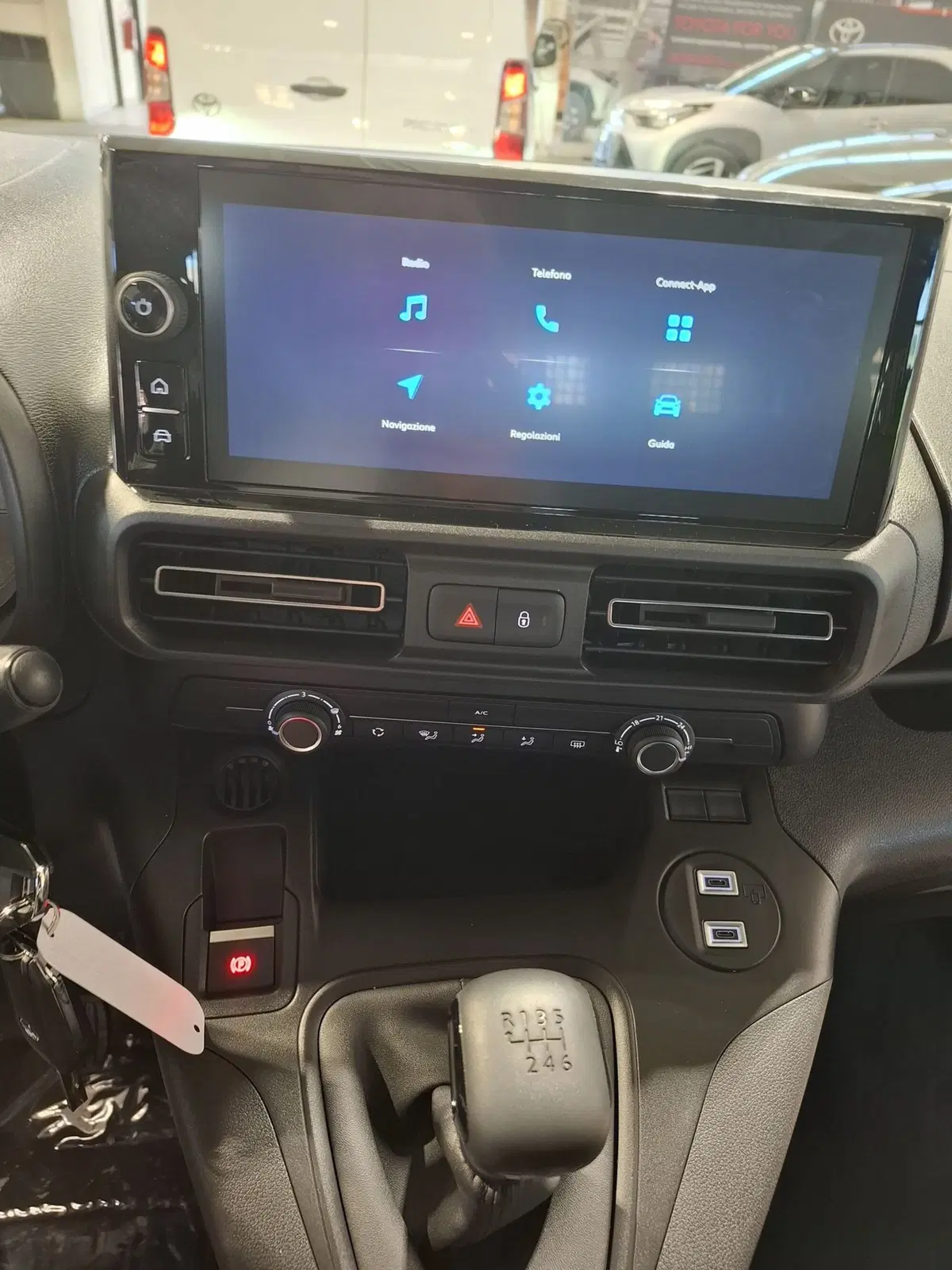 Toyota Proace City Verso nuova a Bologna (17)