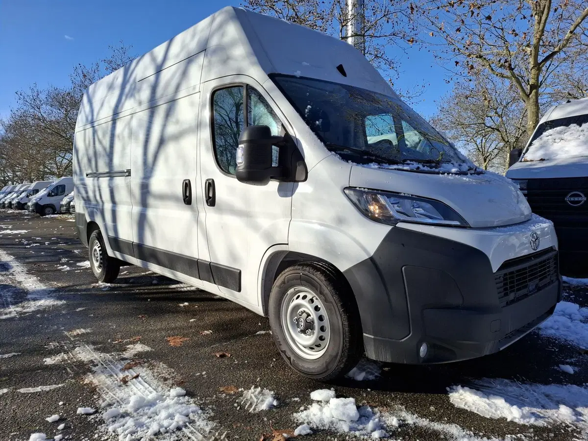 Toyota Proace Max Furgone nuova a Bologna (2)