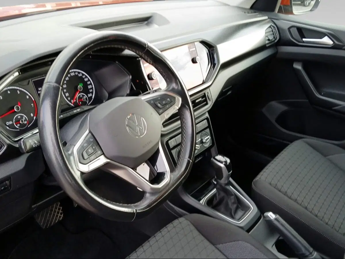 Volkswagen T-Cross usata a Siena (13)