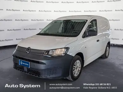 Volkswagen Veicoli Commerciali Caddy Furgone cargo maxi 2.0 tdi scr 102cv Business del 2023 usata a Palermo