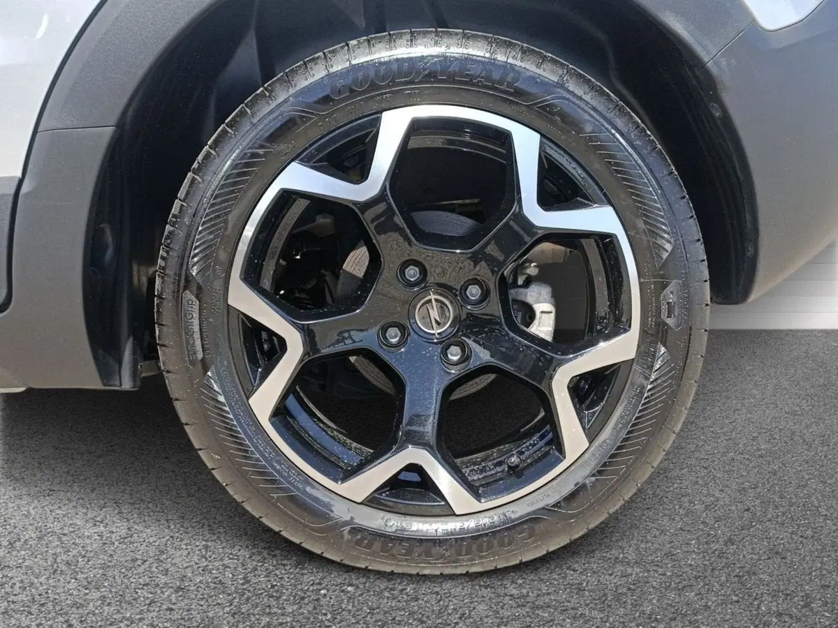 Opel Crossland usata a Bari (6)