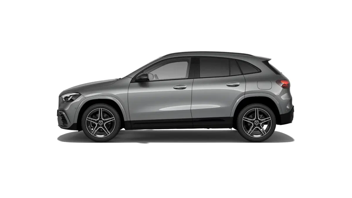 Mercedes-Benz GLA SUV nuova a Monza e Brianza (2)