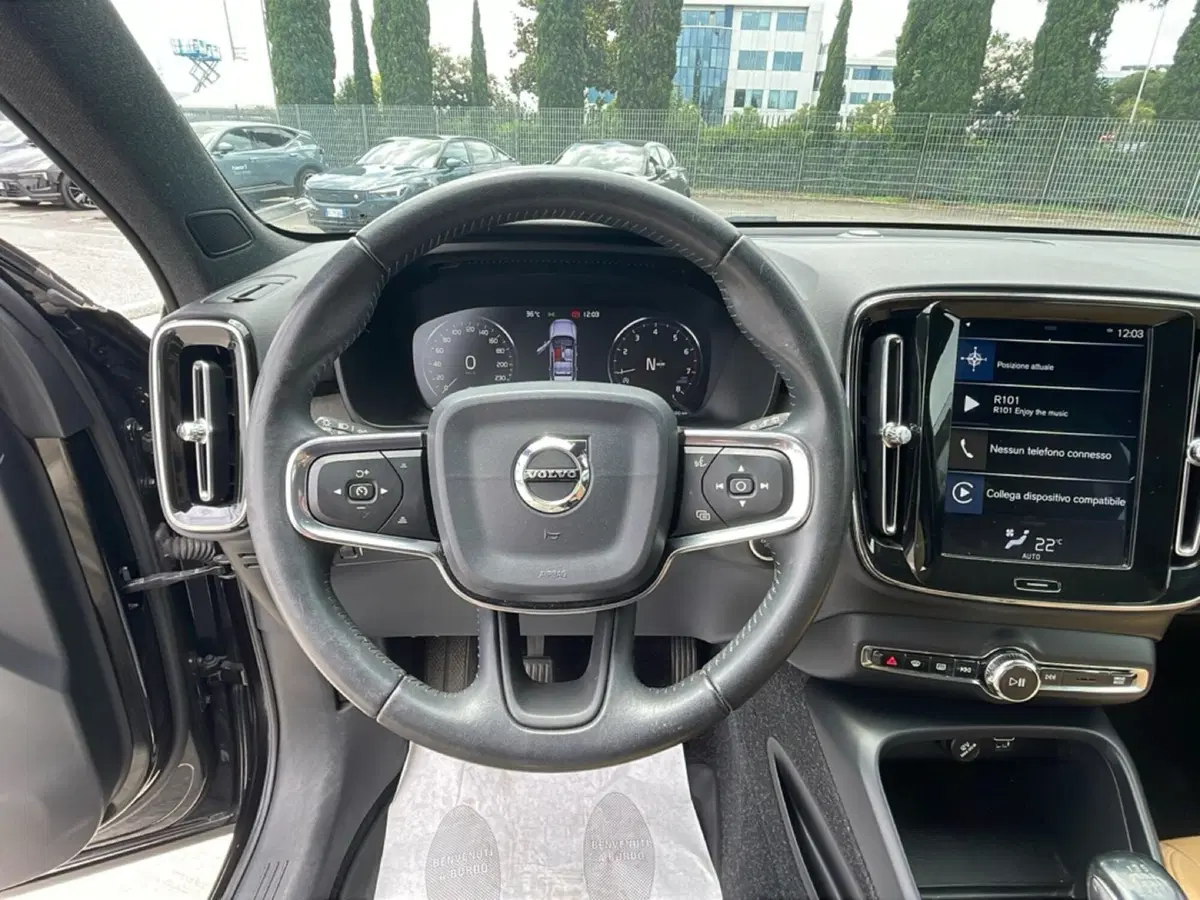 Volvo XC40 usata a Roma (15)