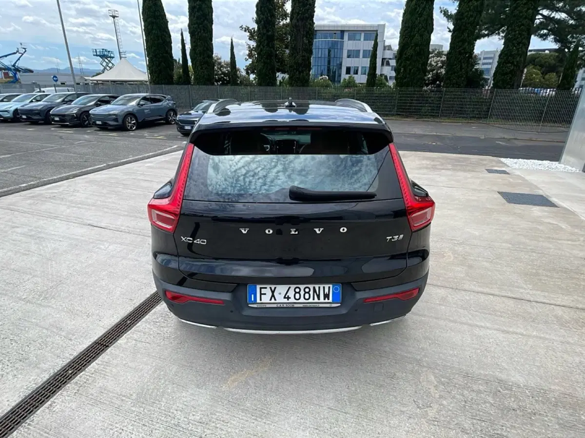 Volvo XC40 usata a Roma (4)