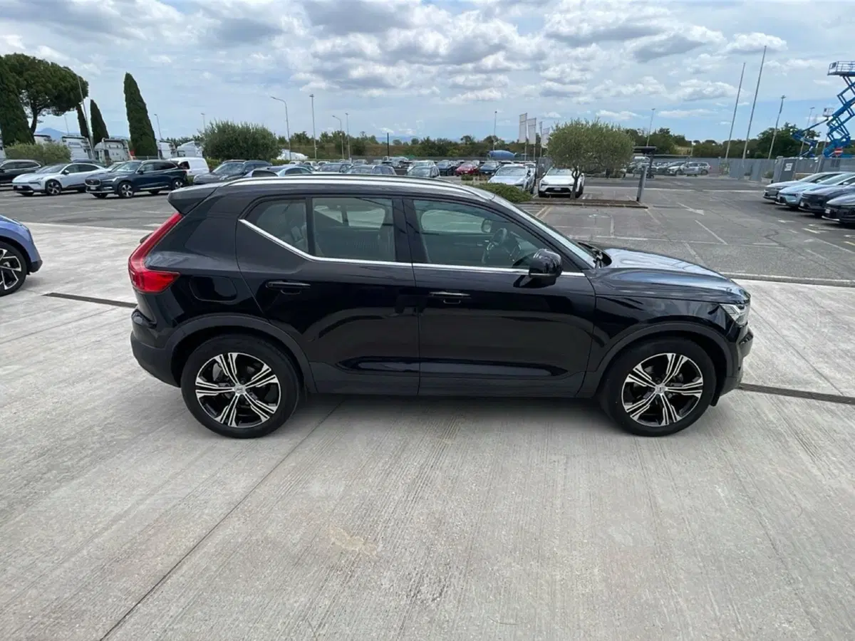 Volvo XC40 usata a Roma (6)
