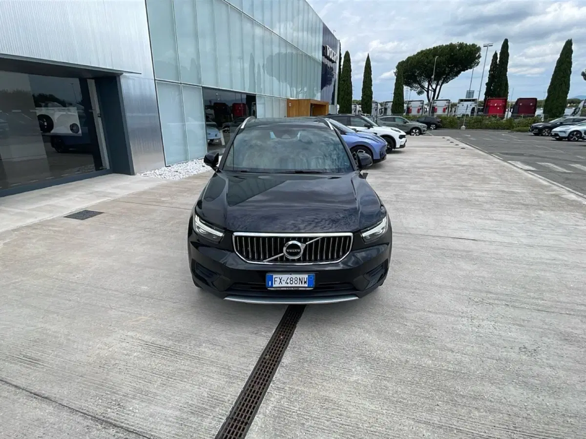Volvo XC40 usata a Roma (8)
