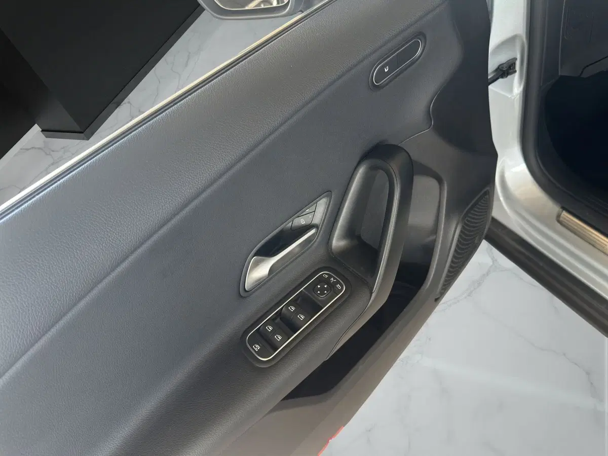 Mercedes-Benz Classe A usata a Cosenza (12)