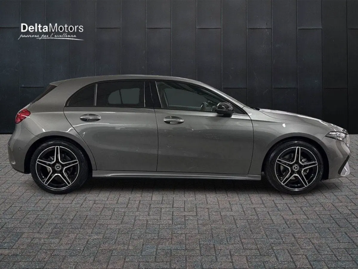 Mercedes-Benz Classe A Sedan nuova a Macerata (5)