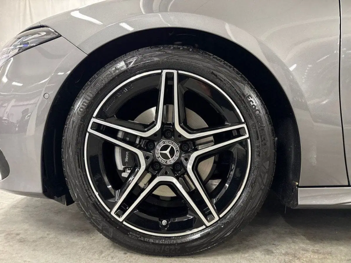 Mercedes-Benz Classe A Sedan nuova a Macerata (8)