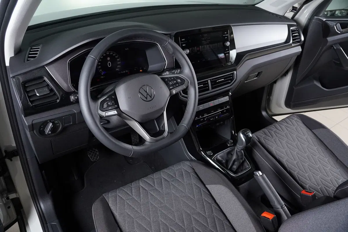 Volkswagen T-Cross nuova a Perugia (15)