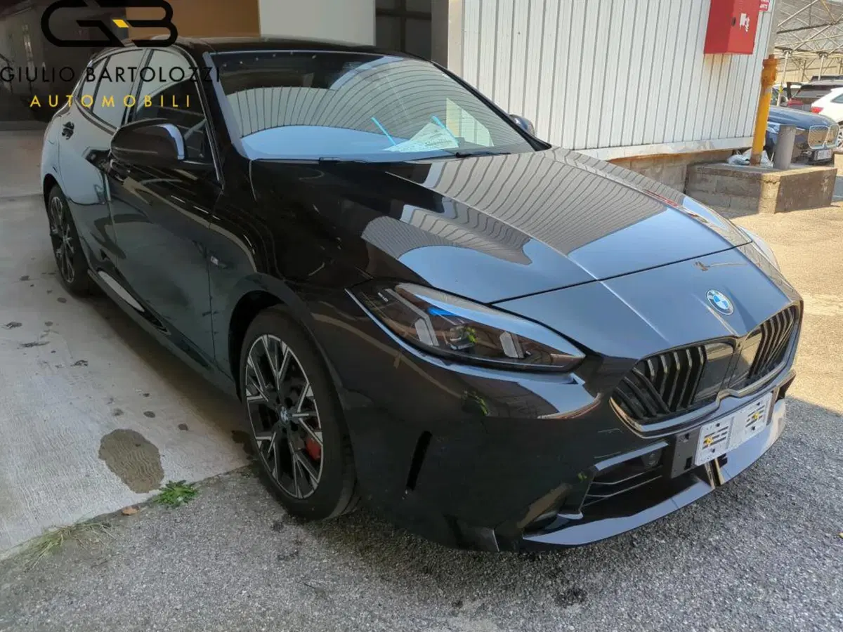 BMW Serie 1 nuova a Prato (2)