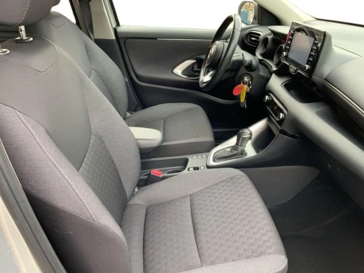 Toyota Yaris usata a Perugia (14)