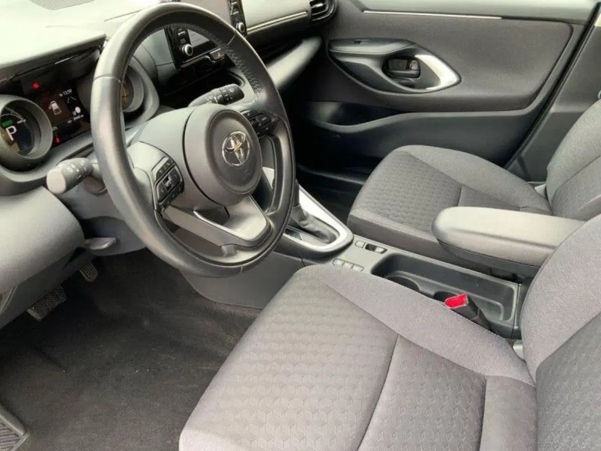 Toyota Yaris usata a Perugia (7)