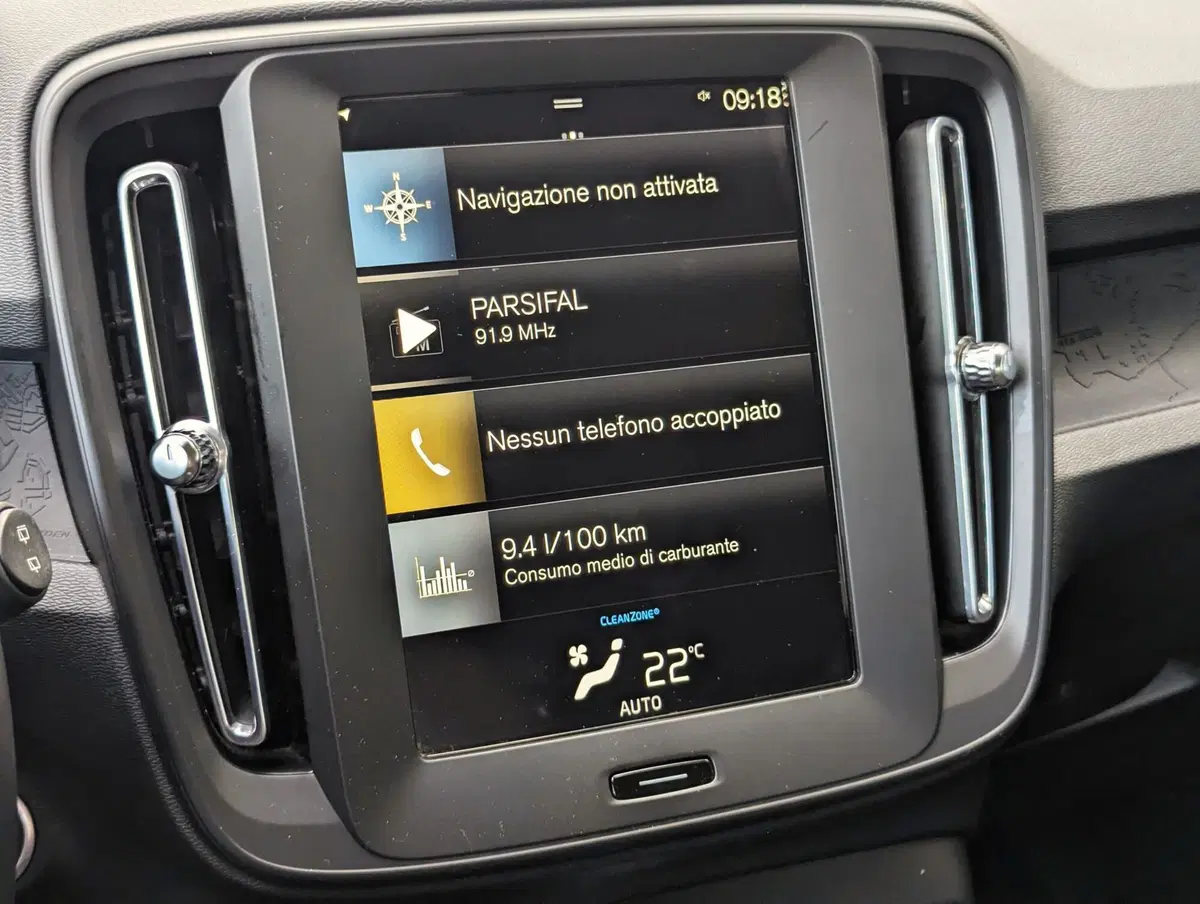 Volvo XC40 usata a Pescara (14)