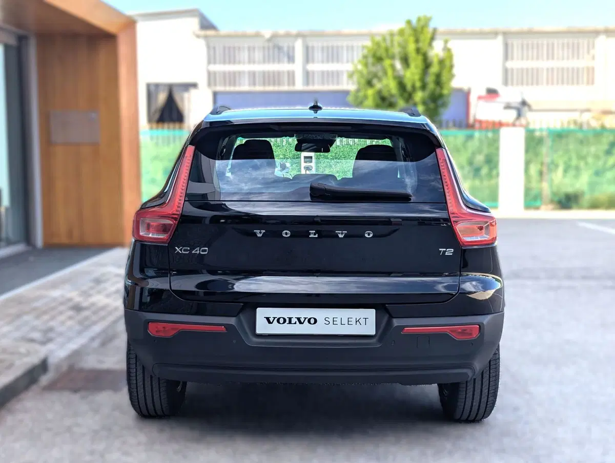 Volvo XC40 usata a Pescara (6)