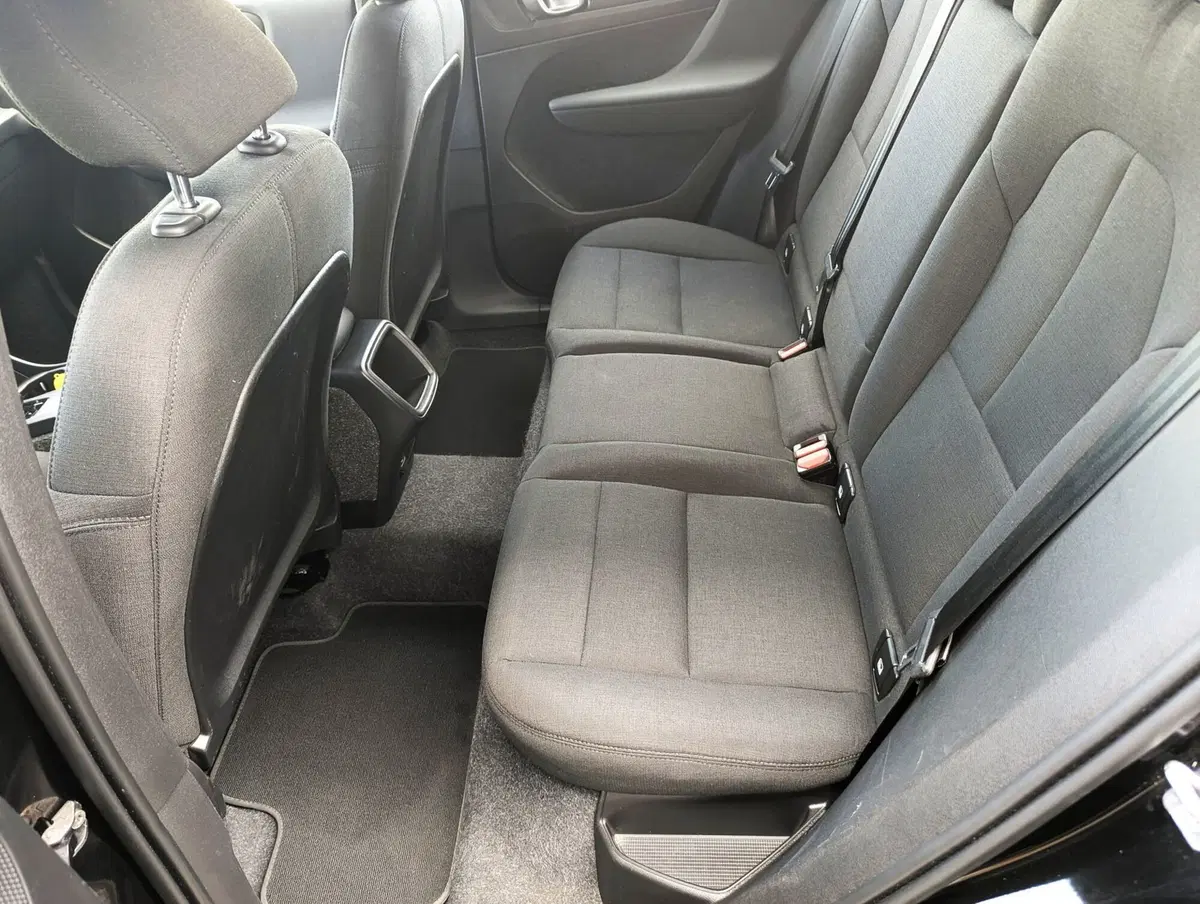 Volvo XC40 usata a Pescara (9)