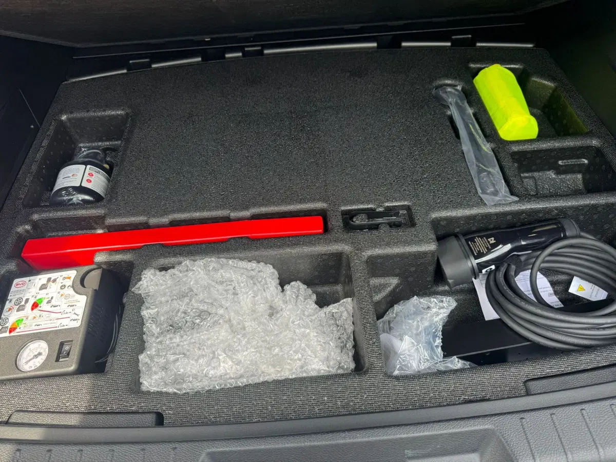 Byd Seal U DM-i  usata a Salerno (14)