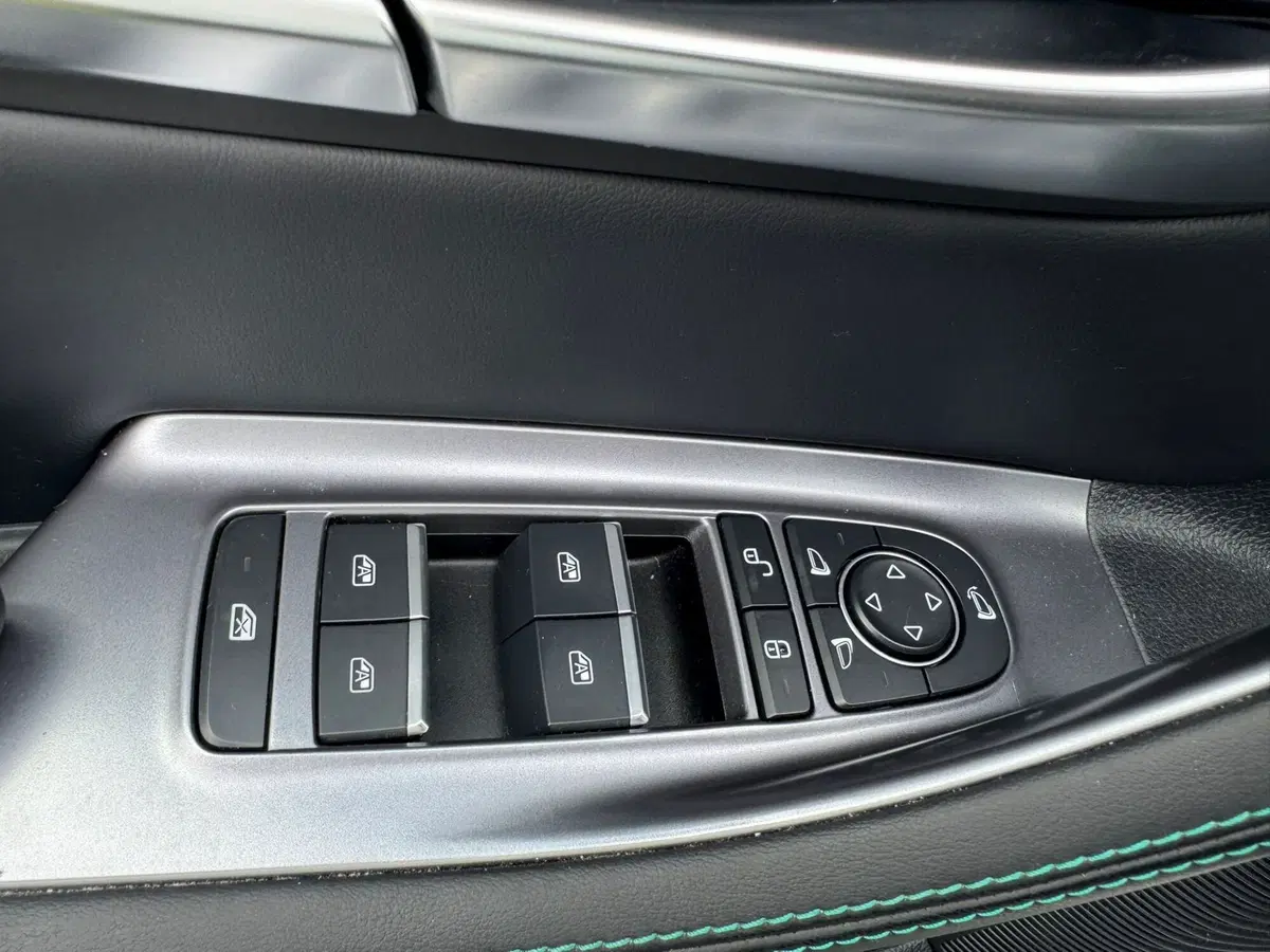 Byd Seal U DM-i  usata a Salerno (17)