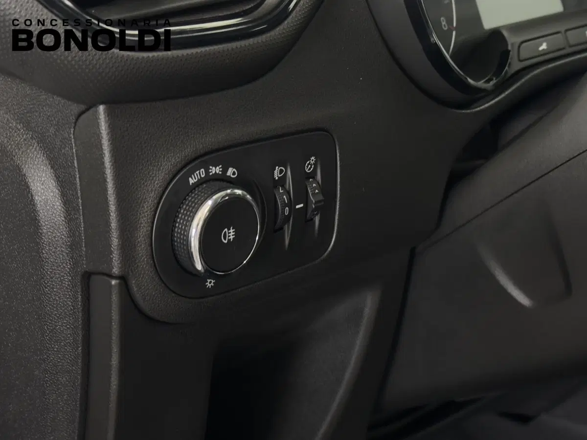 Opel Crossland X usata a Brescia (10)