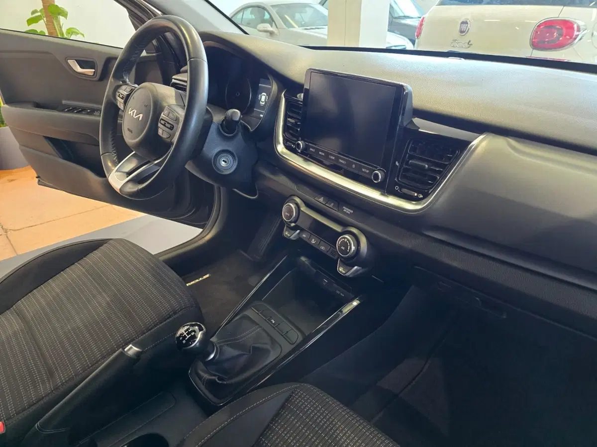 Kia Stonic usata a Rimini (10)