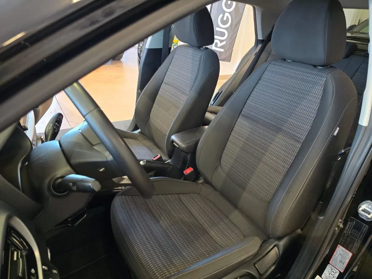 Kia Stonic usata a Rimini (9)